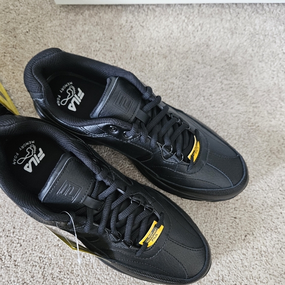 NEW IN BOX Fila Memory Workshift Slip Resistant Men's Shoes Black US Size 10.5 - Picture 6 of 11